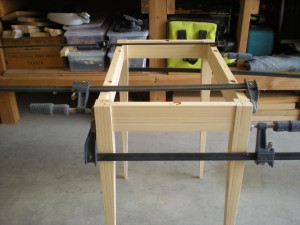 Bamboo Side Table - Base Glueup